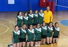 Kız Voleybol Takımımızdan Muhteşem Açılış